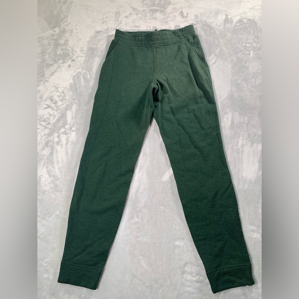 Kit and Ace Green Women's paints